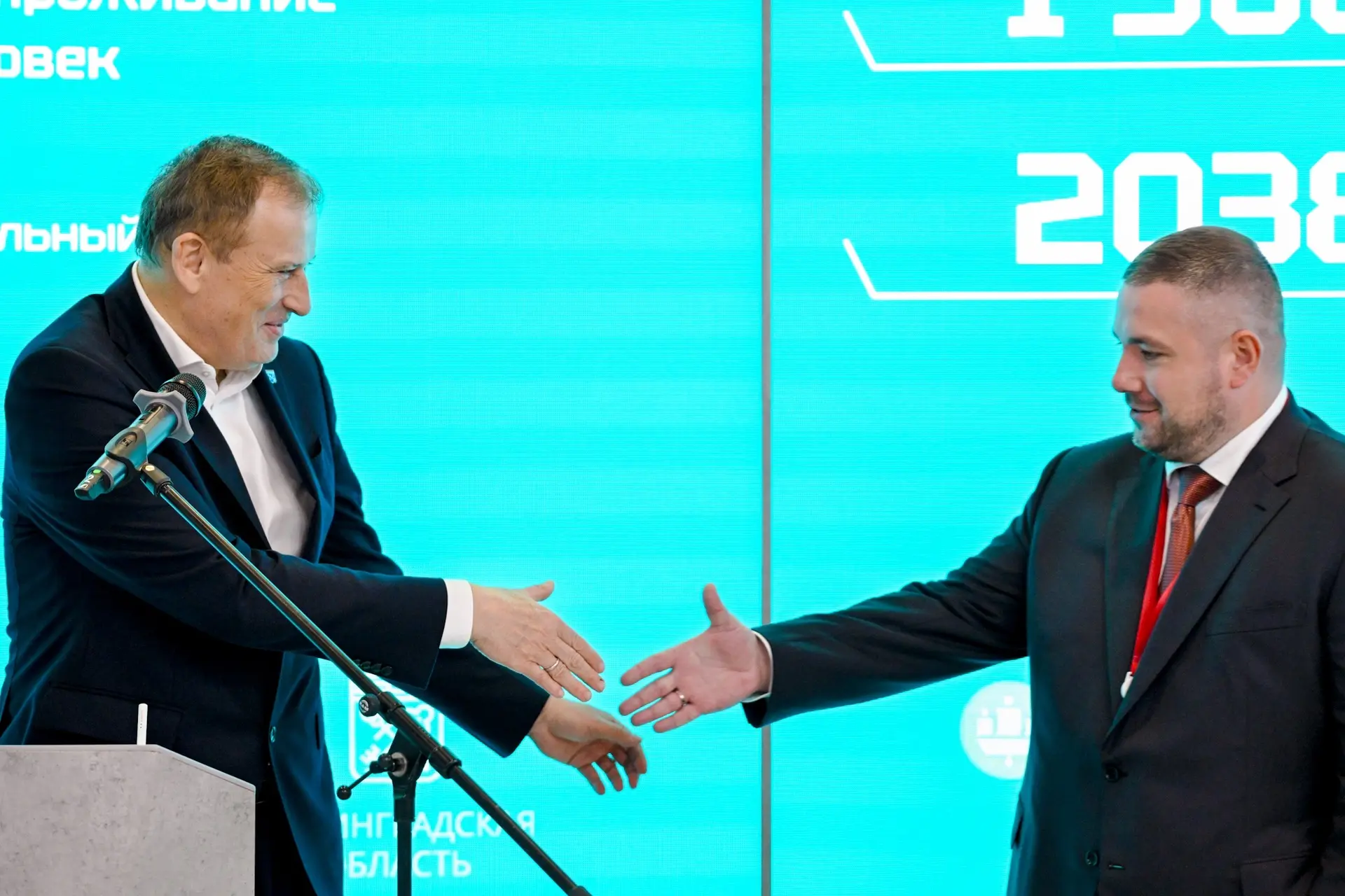 Губернатор Ленинградской области Александр Дрозденко и группа «Алгоритм» подписали согл...
