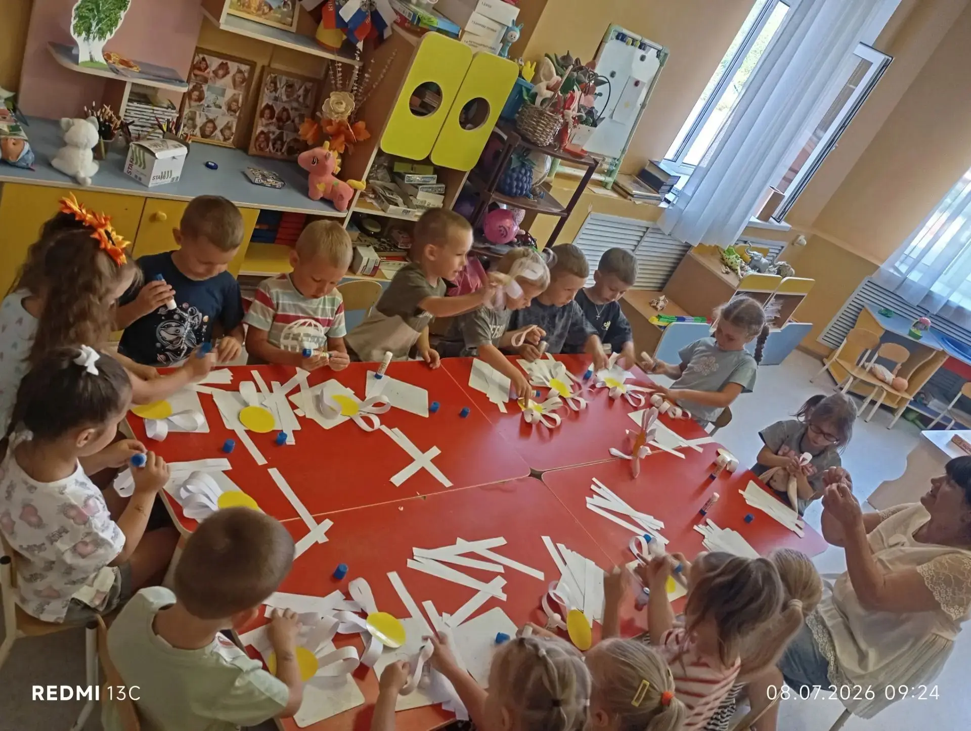 🧑‍🧑‍🧒‍🧒День семьи, любви и верности в группе "Божьи коровки"

Сегодня в группе "Божьи коровки" п