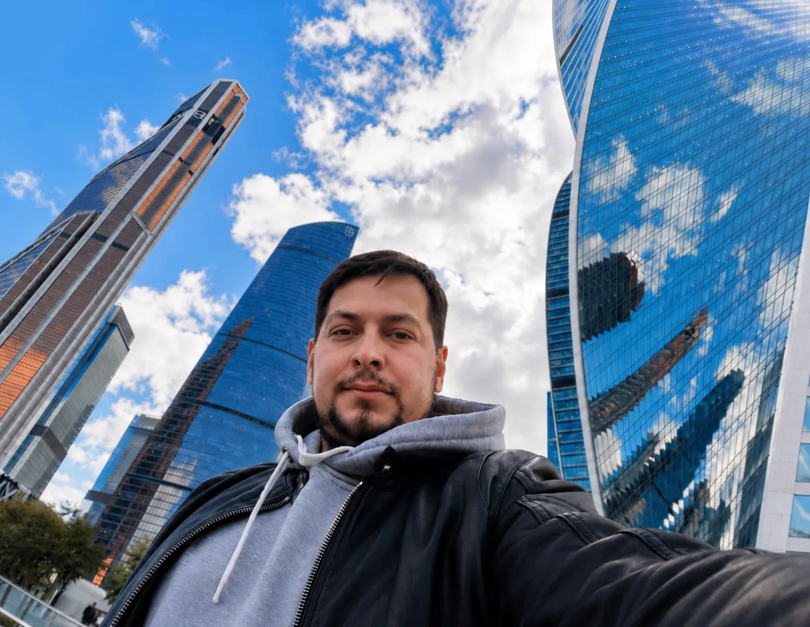 Посмотрел презентацию «Экономика Рунета 2025» (файл для скачивания в чате закинул). Циф...
