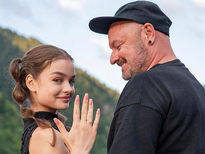Ну вот и все.. Престарелый режиссер М. Горобец расстался с 19-летней женой.