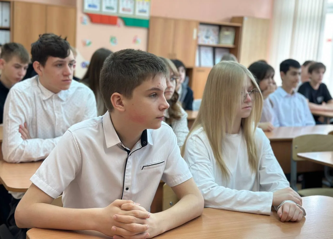 Чисто там, где не мусорят  🌍 Сегодня, 22 апреля — День Земли, и это отличный повод задуматься о наши