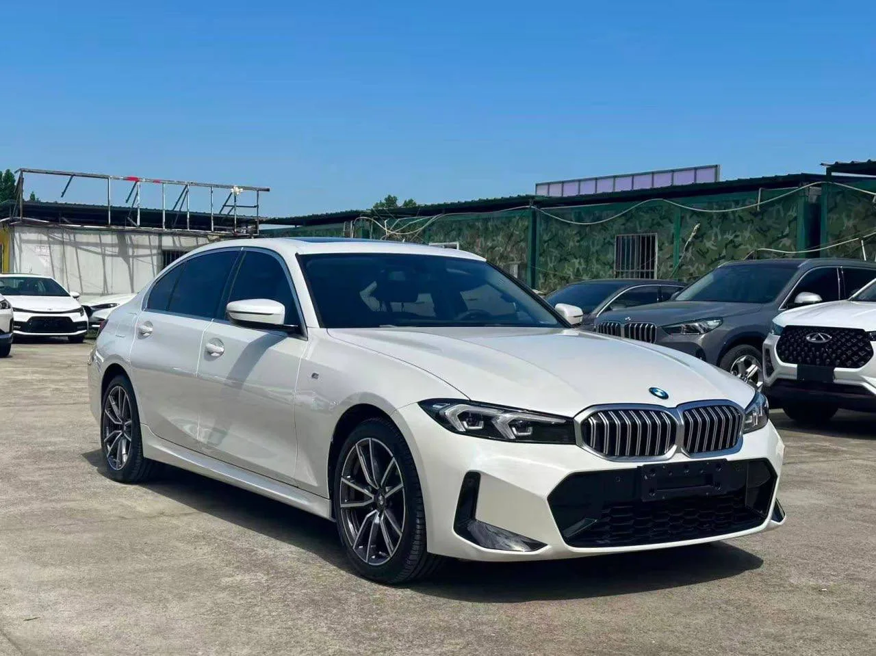 BMW 320LI