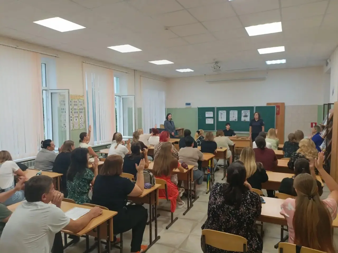 ✅Сегодня в нашей школе состоялось первое общешкольное собрание в 2026–2027 учебном году...