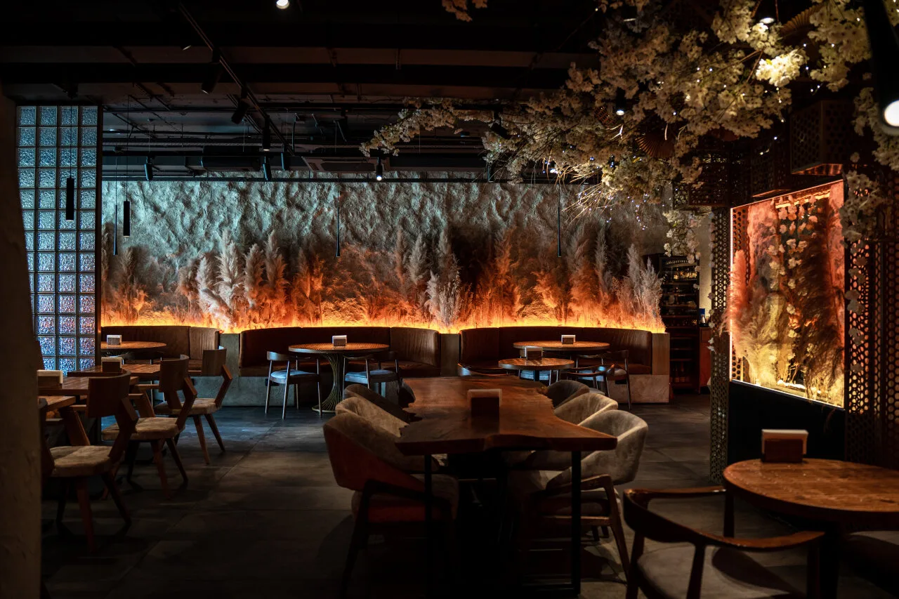 ✨ Хостес в Smoky People / Izakaya Bereg / от 60 000 ₽  Привет! Рады тебя видеть 👋  Мы — дружный танд