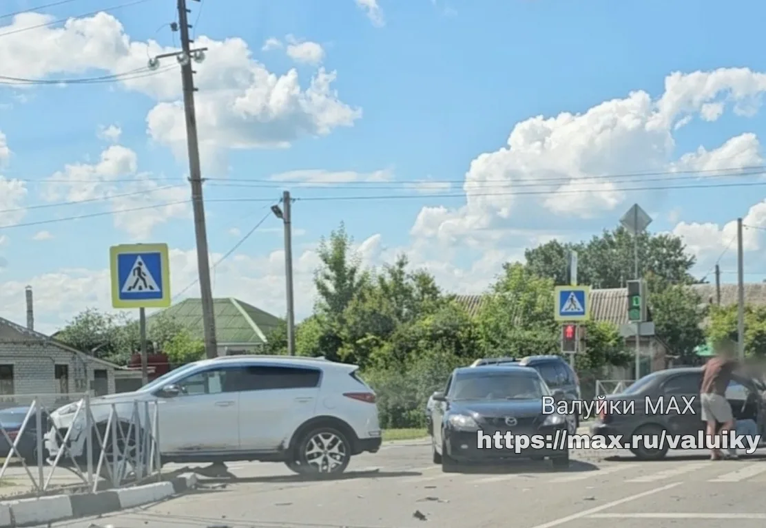 ⚡️Сегодня днем на пересечении улиц Гвардейская и Пролетарская произошло ДТП.
