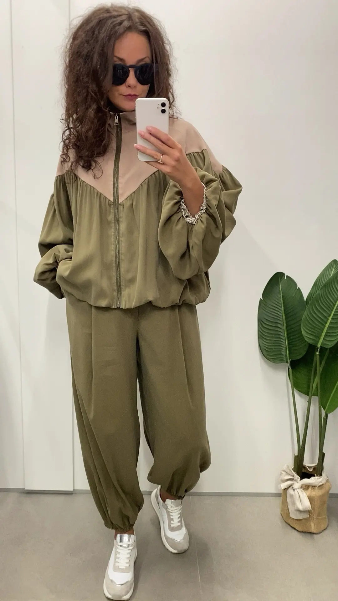 НОВАЯ КОЛЛЕКЦИЯ ИТАЛИЯ 🇮🇹 
ОТ БРЕНДА «MIHO’S»

🏷️ Костюм (42-48)
13800-10%=12,400₽

ТУРЦИЯ 🇹🇷 С