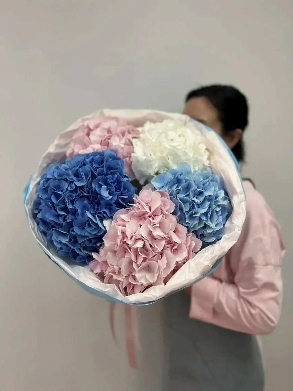 Утро доброе, друзья! 🌸

Вы только посмотрите какие очаровательные букеты и композиции на онлайн-вит