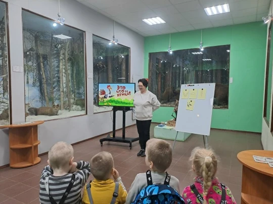 🦢У какой птицы самый большой размах крыла, а у какой самый длинный язык?