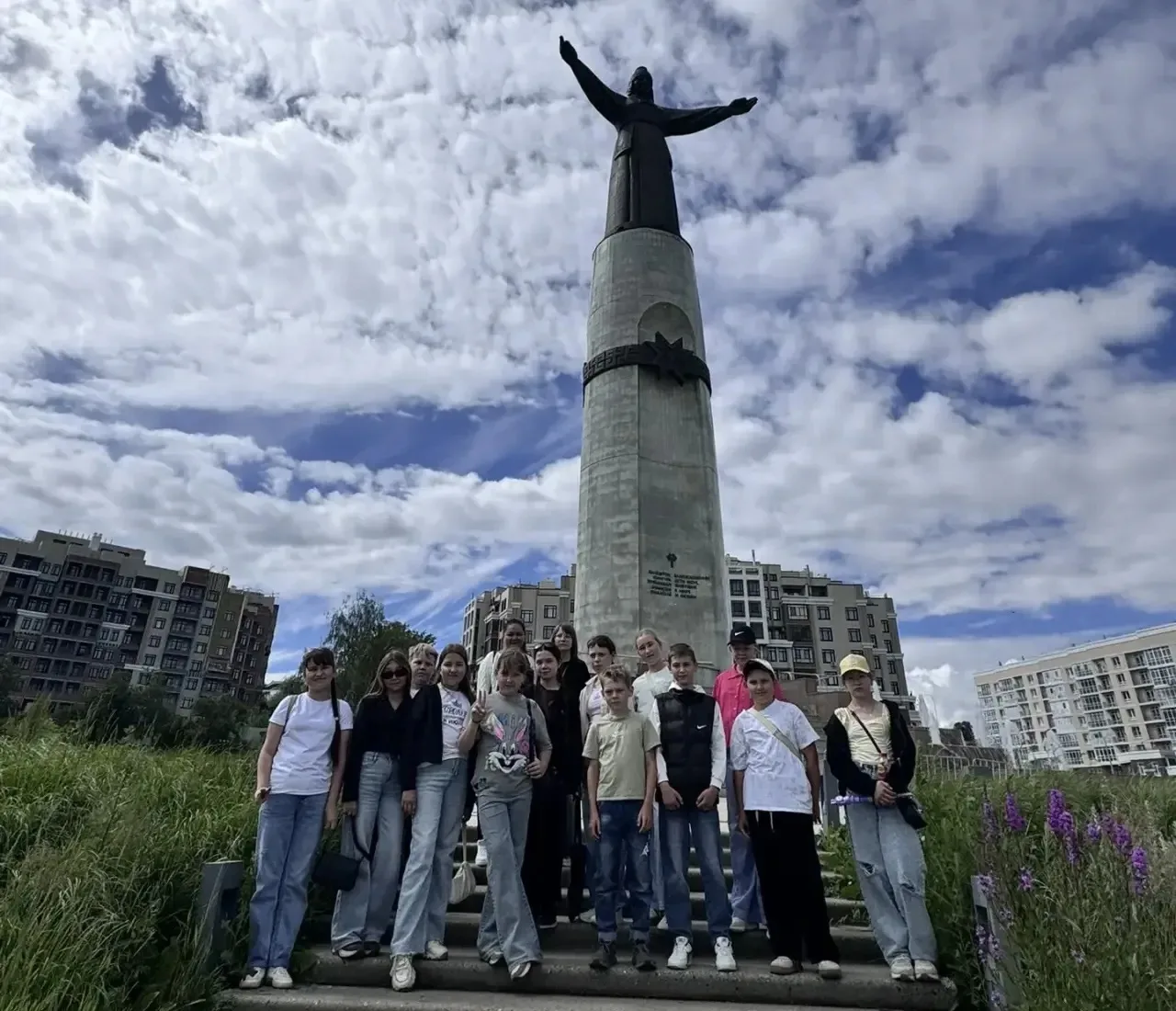 🔥 День в столице!

В рамках реализации проекта «Один день в столице» обучающиеся 5а класса Яльчикск