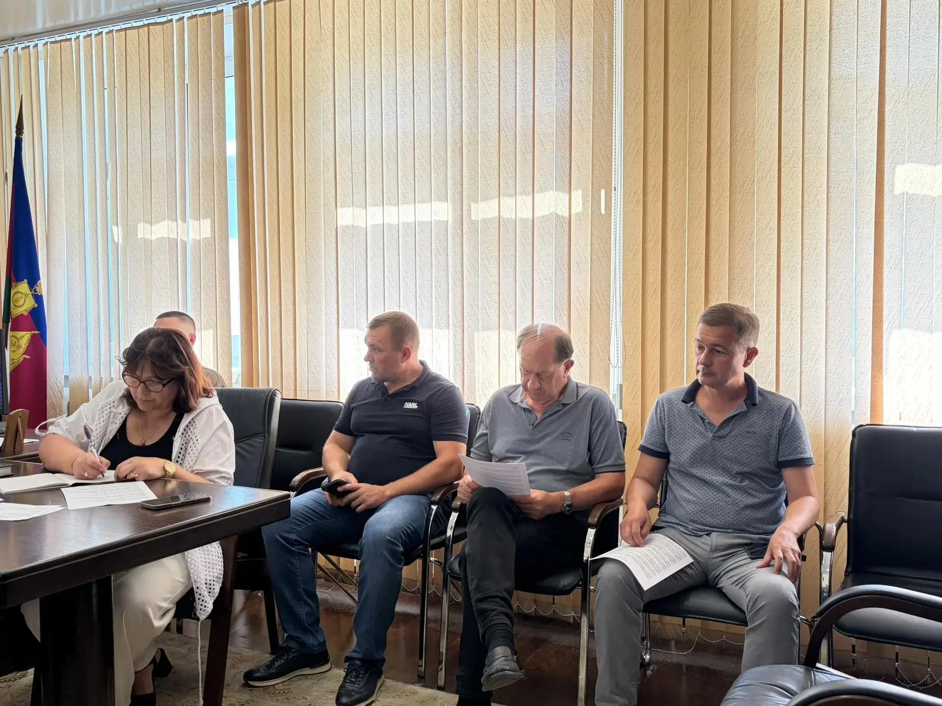 🤝 Прямой диалог: провели прием граждан совместно с депутатами Совета Кореновского городского поселе