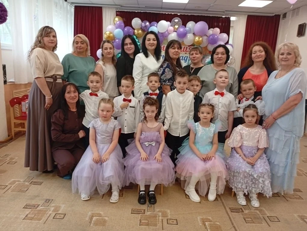 Вот и перевёрнута ещё одна страничка альбома " Детство, ты куда спешишь!" 🫠Два года пролетели как д