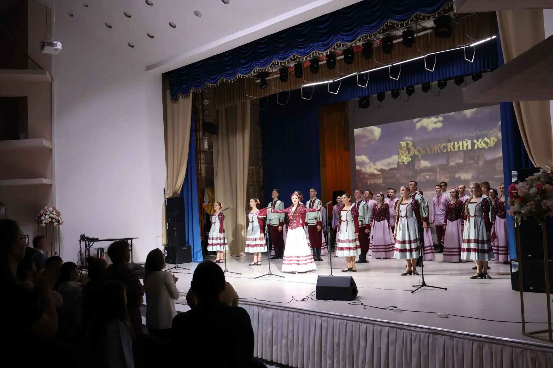 Концерт Волжского хора в с. Шигоны, 26 мая.