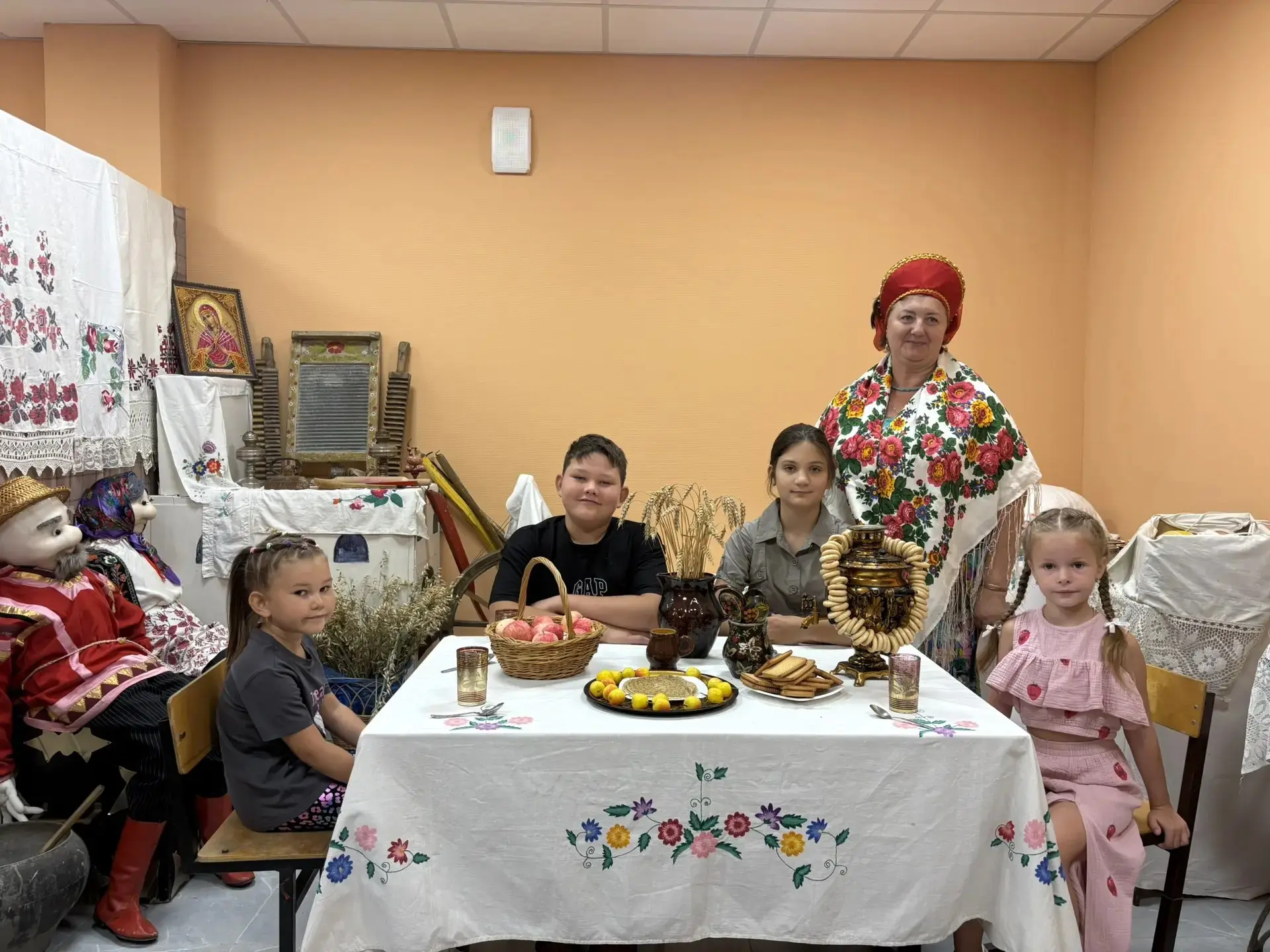12 августа в 14:00. В рамках проекта «Созидая – храним традиции» детский клуб «Исток» п...