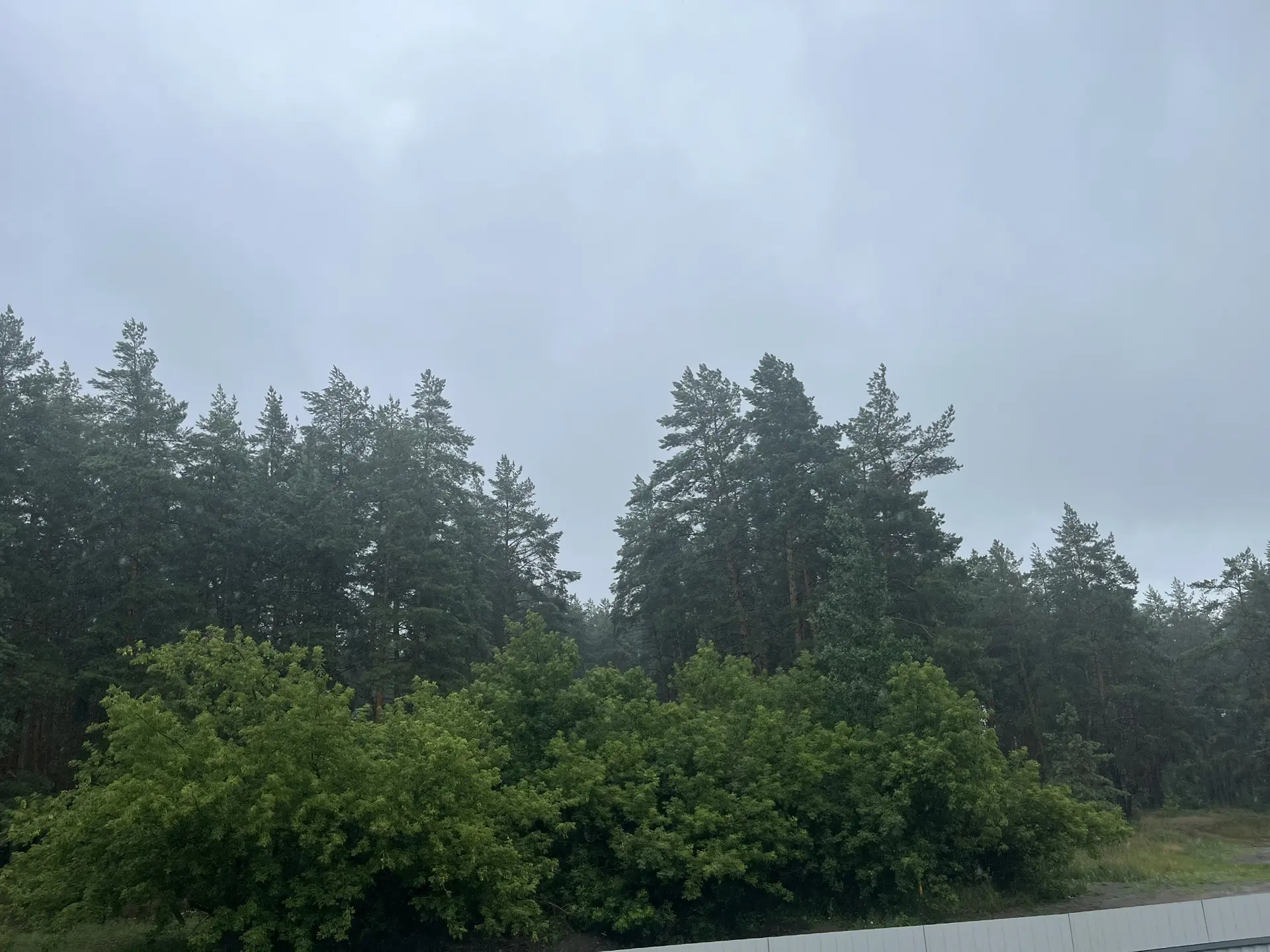 🌧 За окном дождь…