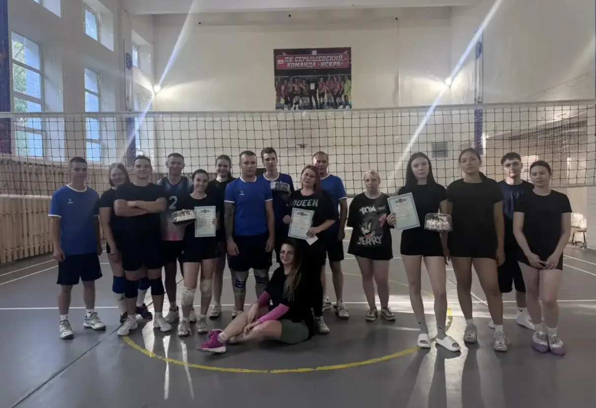 18 июля в спортивном зале ФСК с. Поляна прошел турнир по волейболу среди смешанных команд

Это мероп