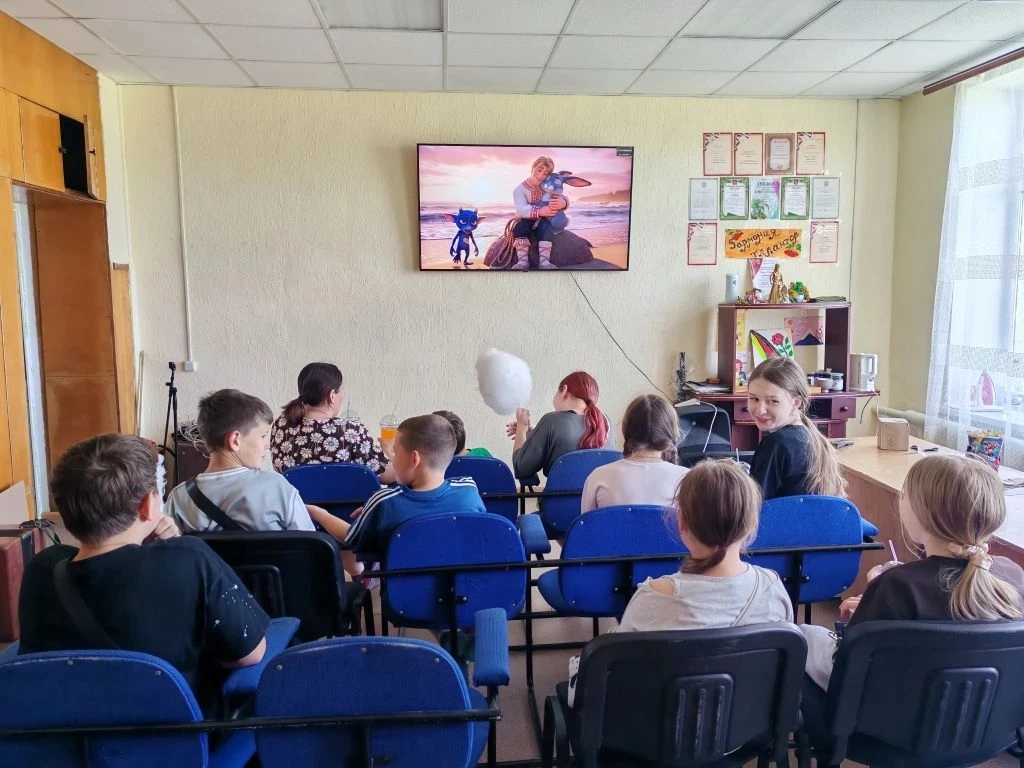 6 июня в Высокинском СДК в честь Пушкинского дня, для детей пришкольного лагеря "Криста...
