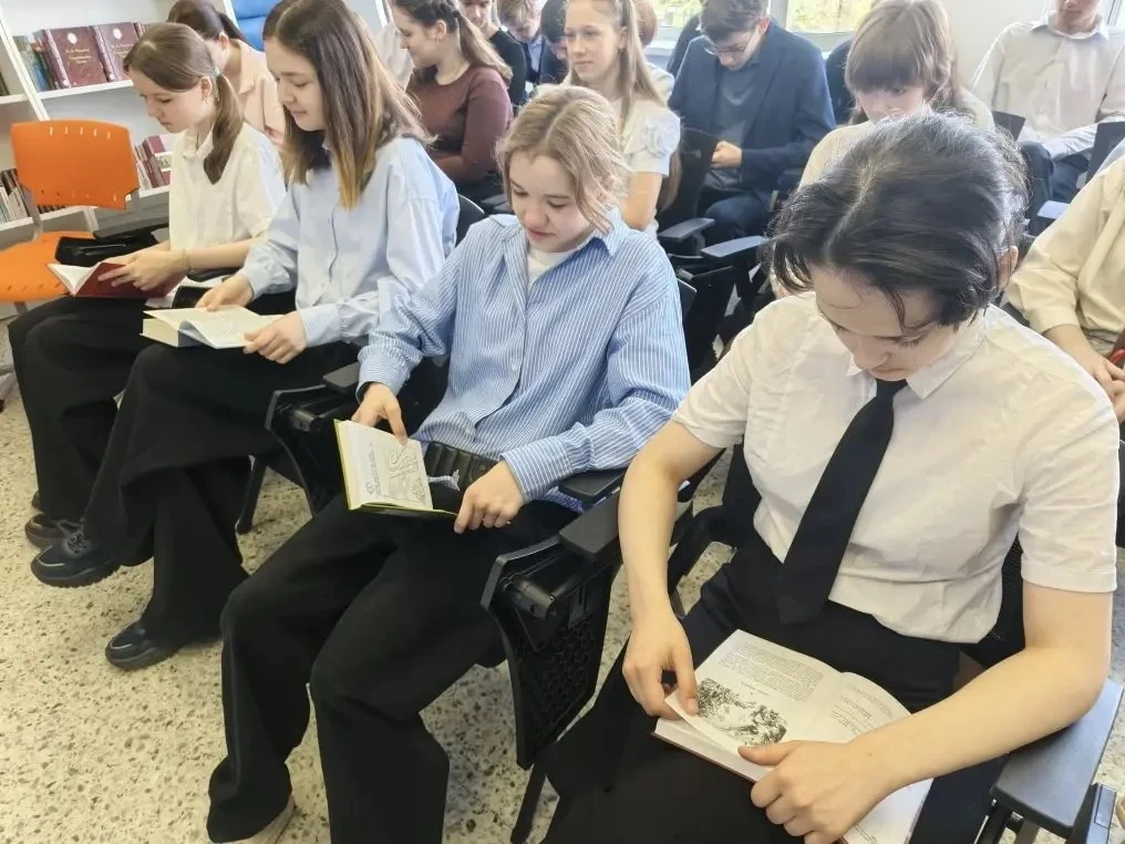 «ПредпоЧтения»: в школах Лобни проходит книжный фестиваль  В школах восьми округов Московской област