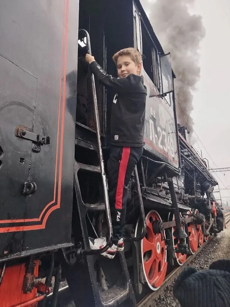 🔹28 марта учащиеся 3 «А» , 4 «Б» и 4 «В» класса отправились в путешествие по "Дороге мужества". Ребя