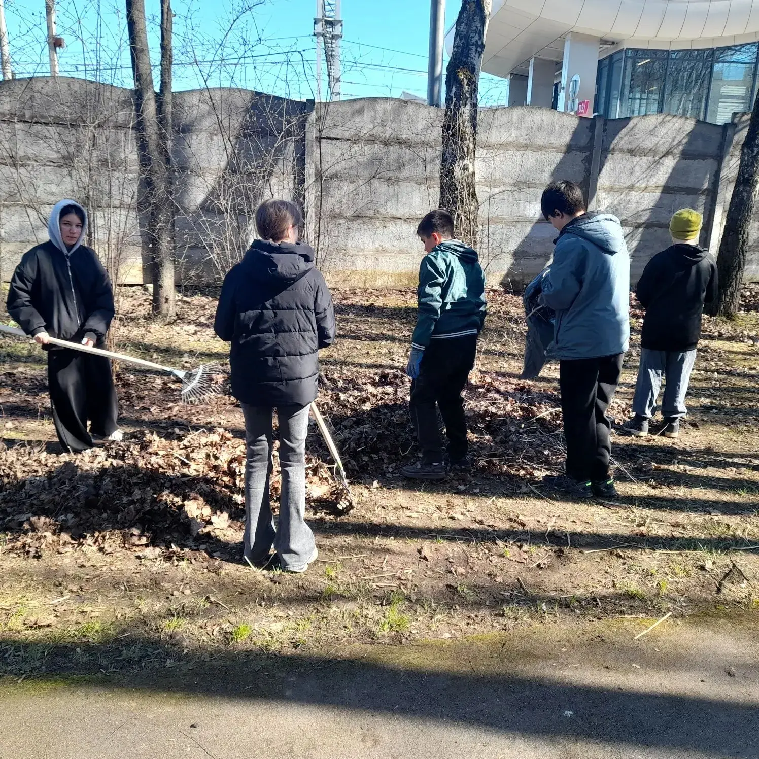 🌿 Всероссийский субботник — 25 апреля!  Сегодня, 25 апреля, по всей стране проходит традиционный Все