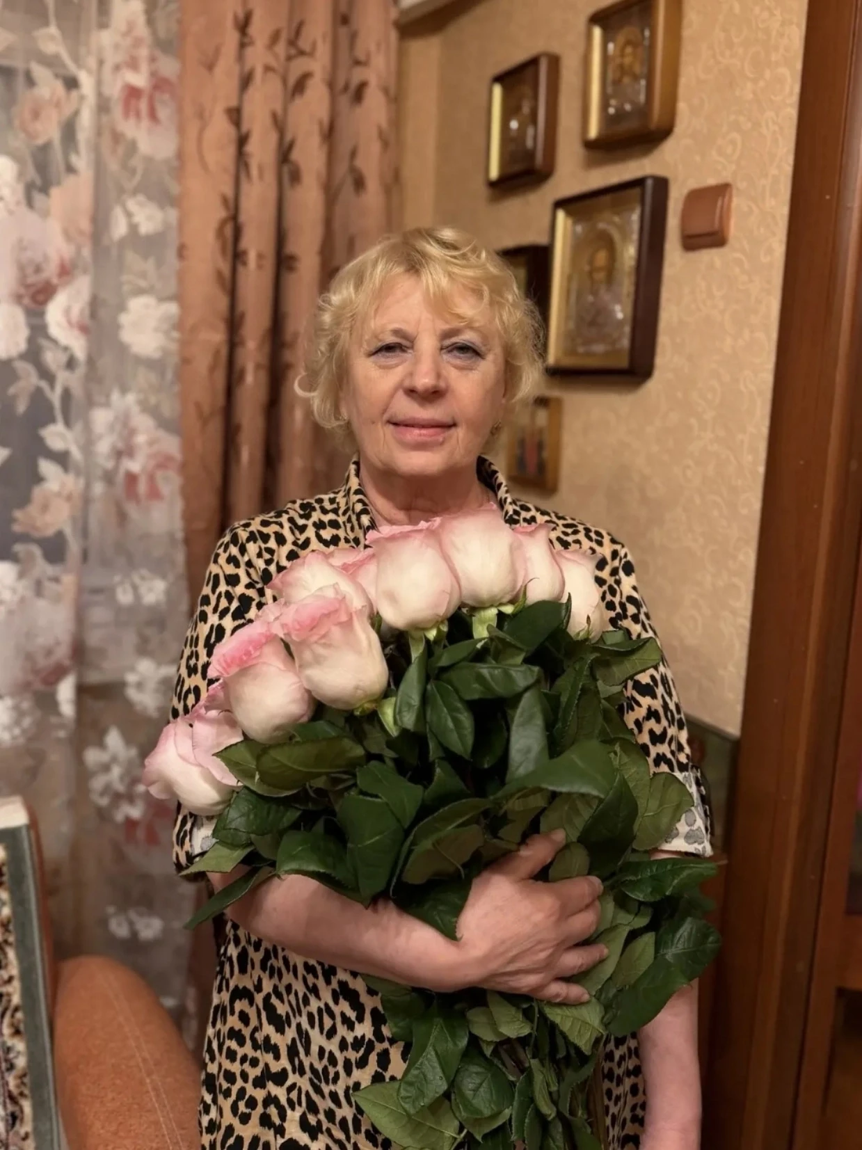 Мама всегда была и остаётся для меня человеком, к которому можно прийти с любой радостью и любой про