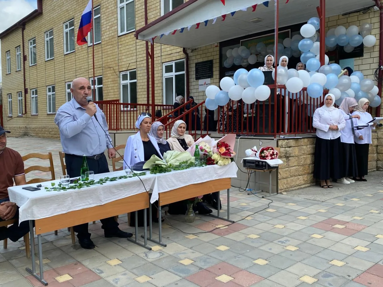 Представители администрации Гергебильского района приняли участие в торжественных церем...