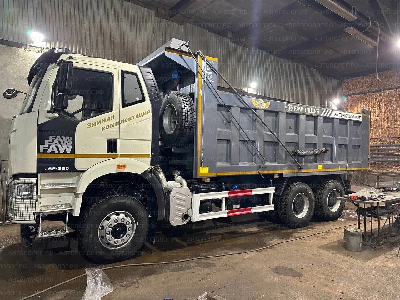 Тишина в эфире — значит, работаем! 🛠️🚛