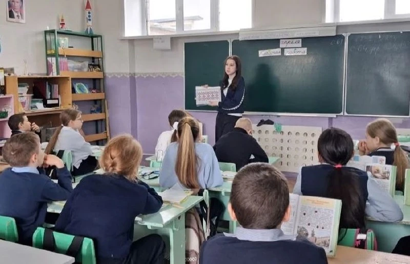 Контракт на капремонт школы в Хотынце расторгнут