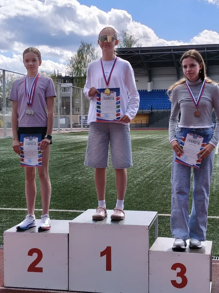 Дорогие наши спортсменки! От всего сердца поздравляем вас с яркой победой в областных легкоатлетичес