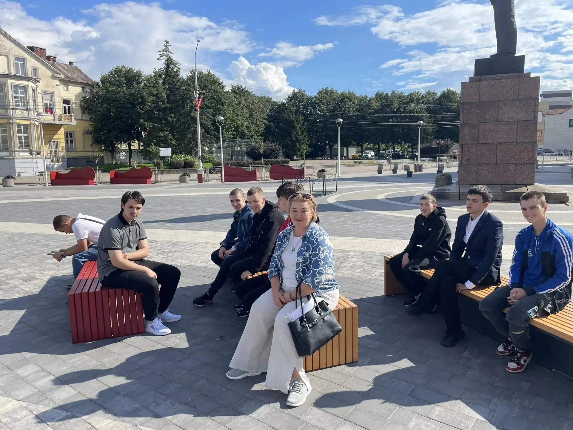 🏙️ Знакомимся с городом, в котором будем жить!