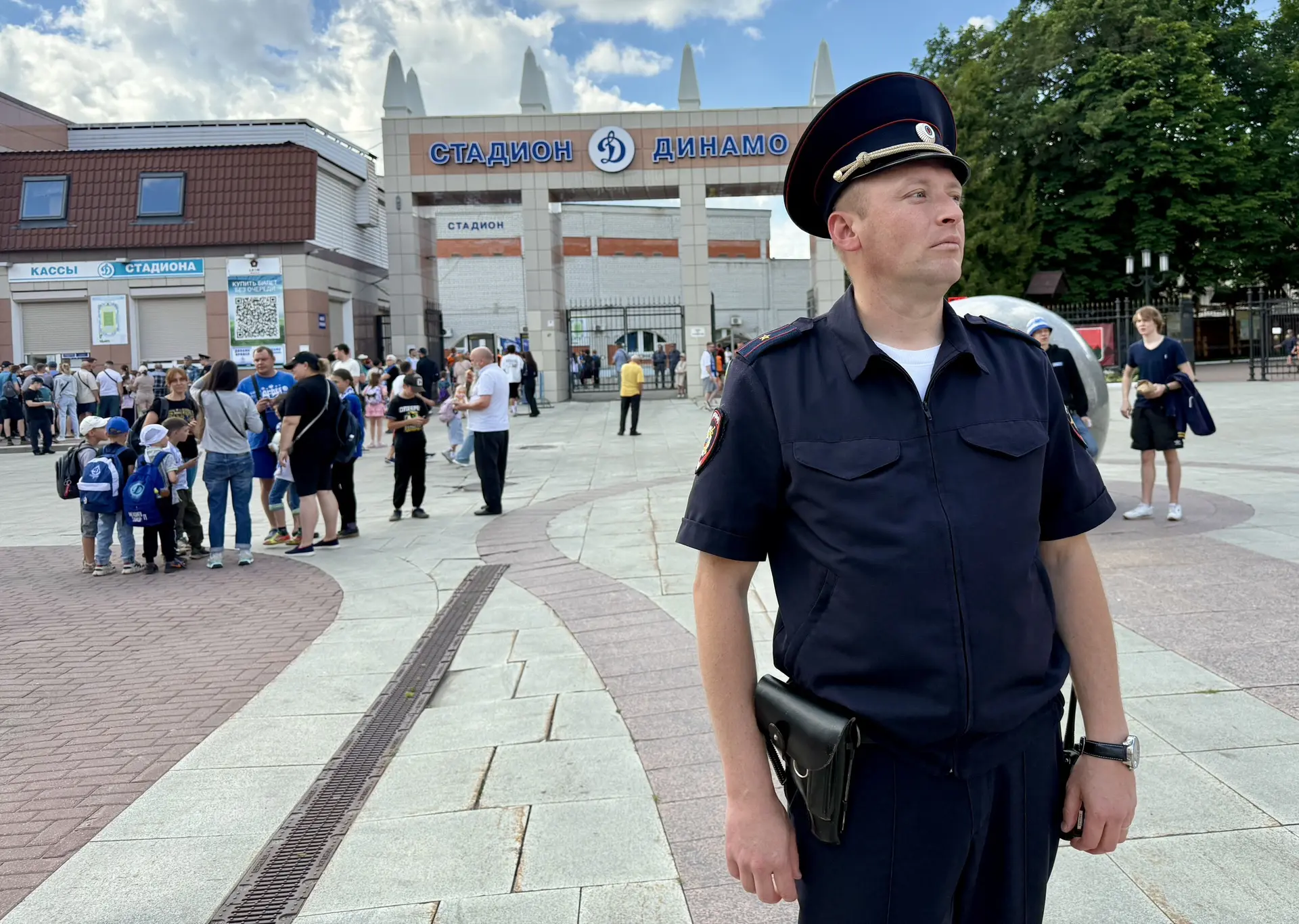 ⚽️ Брянские полицейские обеспечили охрану правопорядка на футбольном матче 

Сегодня состоялся матч 
