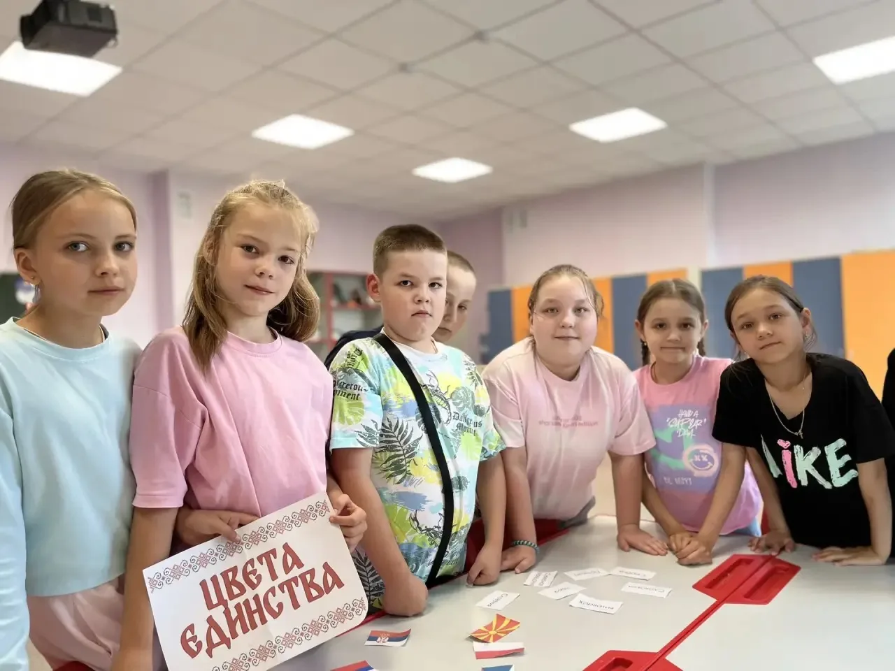 🌍 День дружбы и единства в «Веснушках»! 🇷🇺

«Народ, не знающий своего прошлого, не имеет будущего