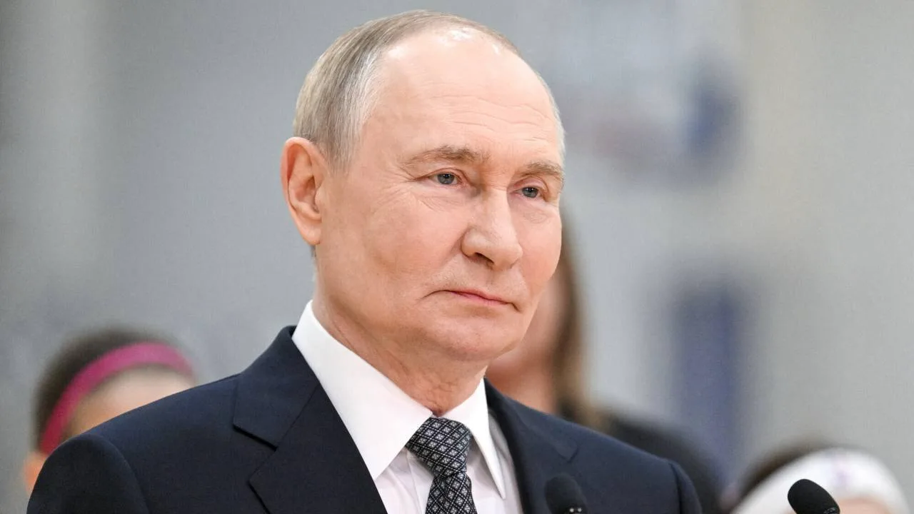 Путин дал все необходимые поручения по обеспечению безопасности Калининградской области.