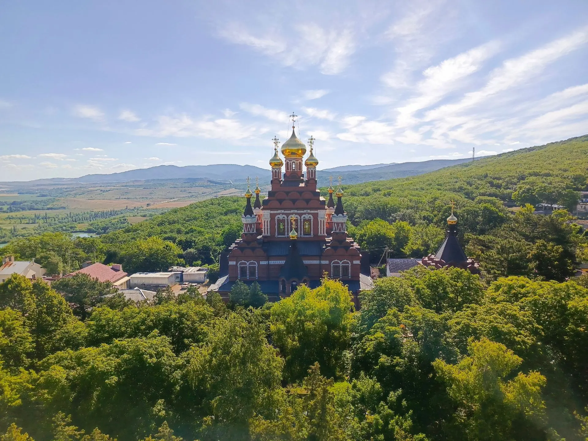 ✨⛪️7 и 8 августа Топловский Свято-Параскевиевский женский монастырь Крыма, известный своими целебным