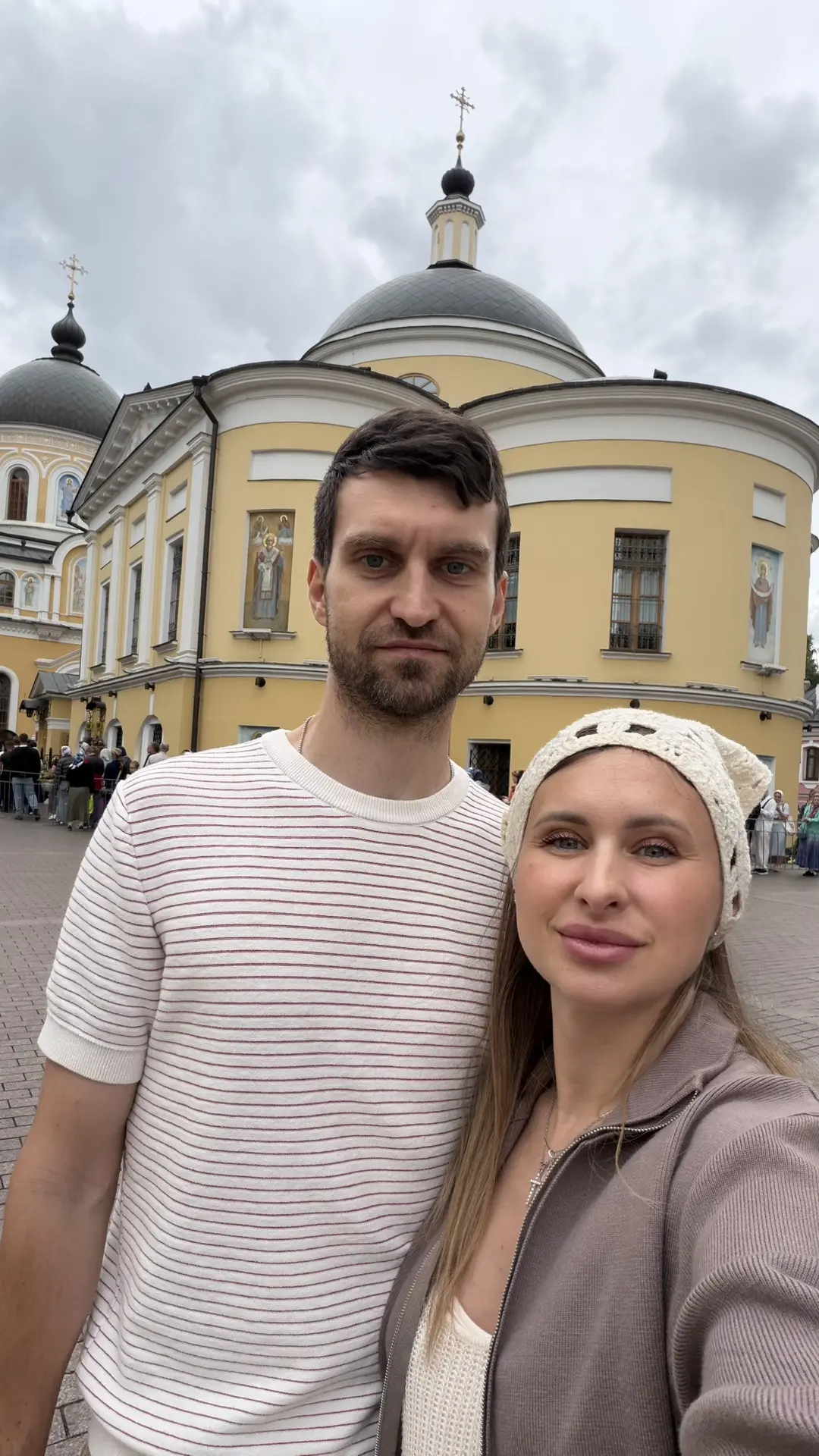Сегодня были у Матронушки. 🙏🏻 Помолились, поблагодарили Бога за всё, что у нас есть.

Вообще, вера