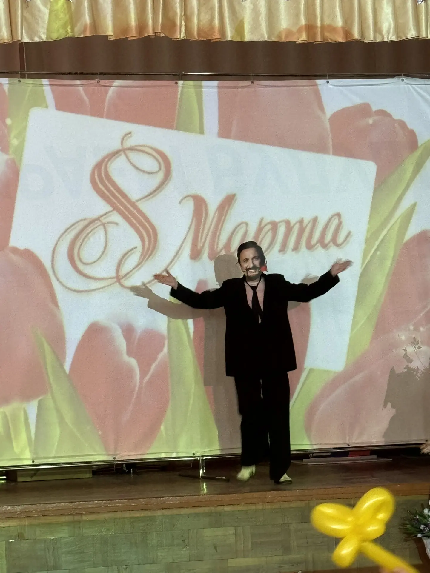 🌸Сегодня, в нашей школе, прошел праздничный концерт, посвященный Международному женскому дню 8 марта