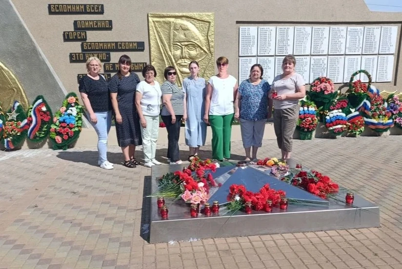 🕯«День памяти и скорби»
Коллектив Центра детского творчества принял участие в памятном мероприятии,