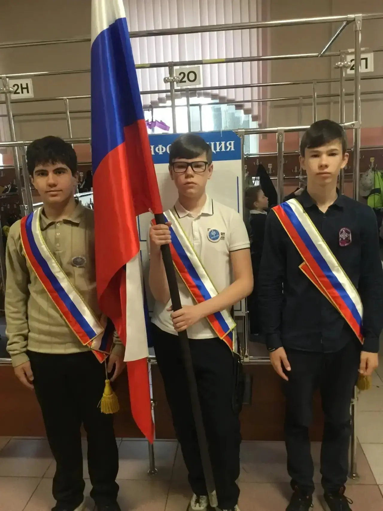 🇷🇺 Торжественное поднятие Флага Российской Федерации    ✨ Почетное право установить Флаг Российской 