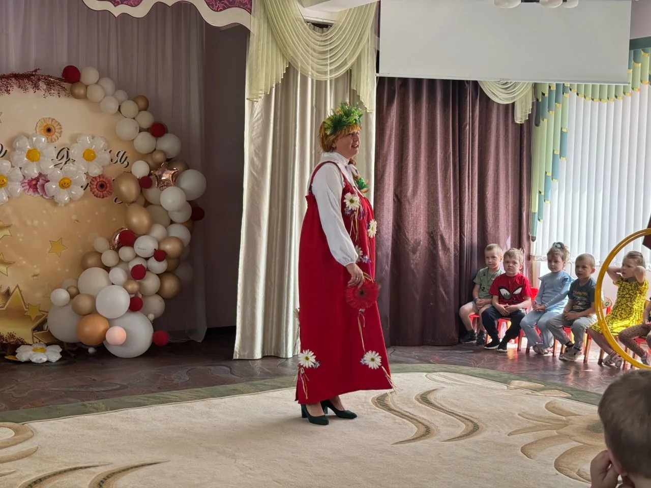 "ПОКА МАМА НА РАБОТЕ"