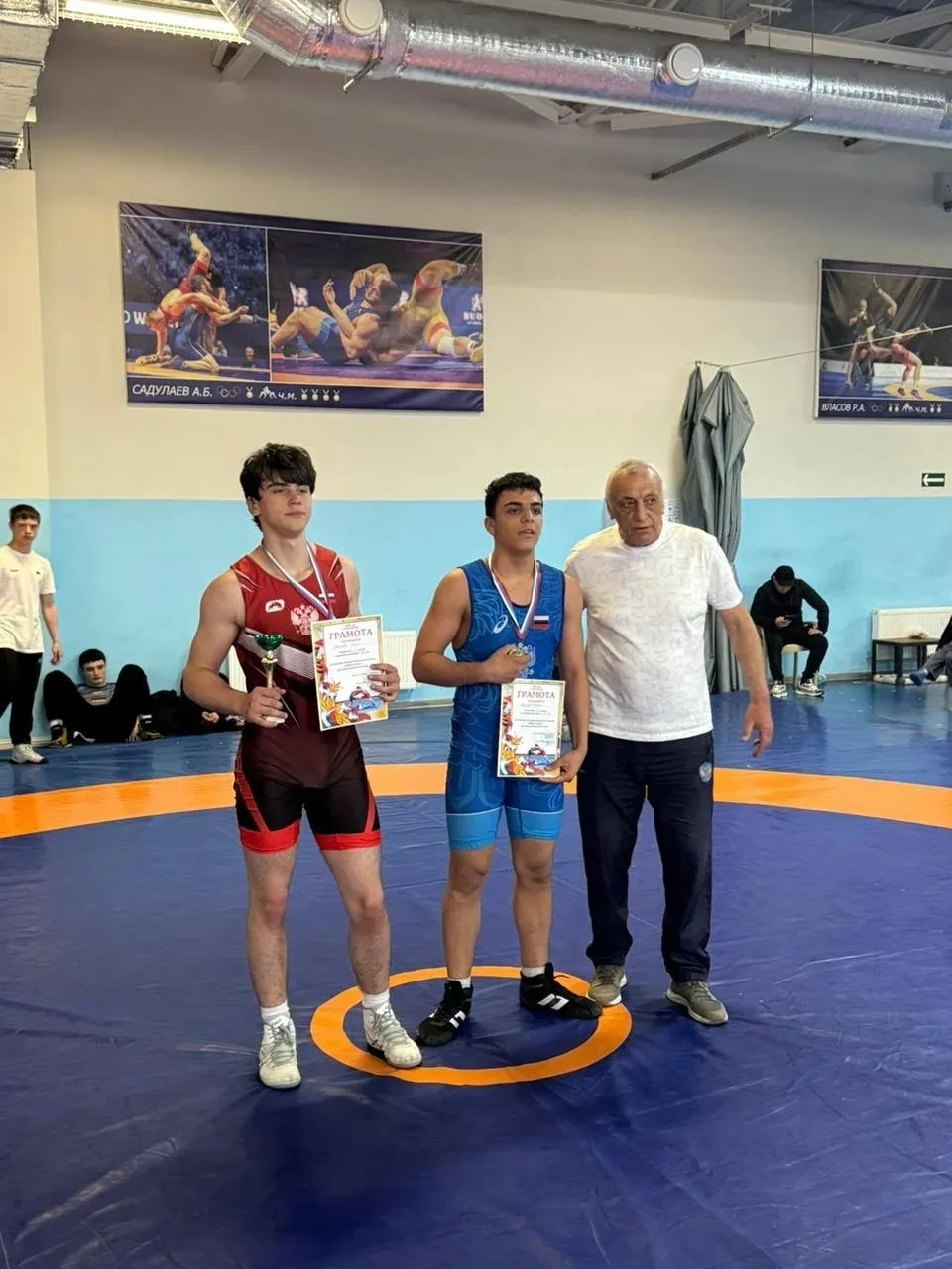 🏆 НАШ УЧЕНИК — ПОБЕДИТЕЛЬ МЕЖРЕГИОНАЛЬНОГО ТУРНИРА ПО ВОЛЬНОЙ БОРЬБЕ!  Ученик 9 «Б» класса МБОУ СОШ 