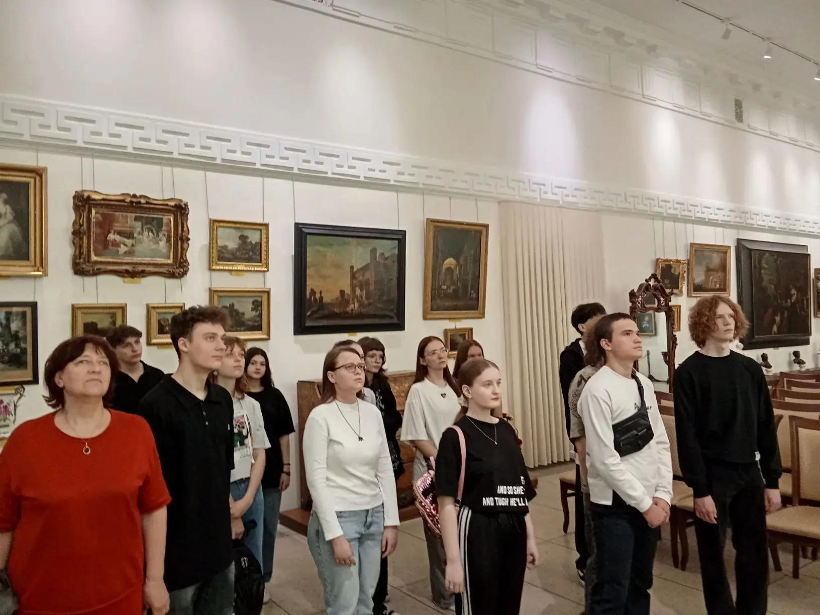 🏛 Экскурсия в Музей Донского казачества 🏛  13 мая 2026 года ученики 10‑а и 11‑а классов побывали на 