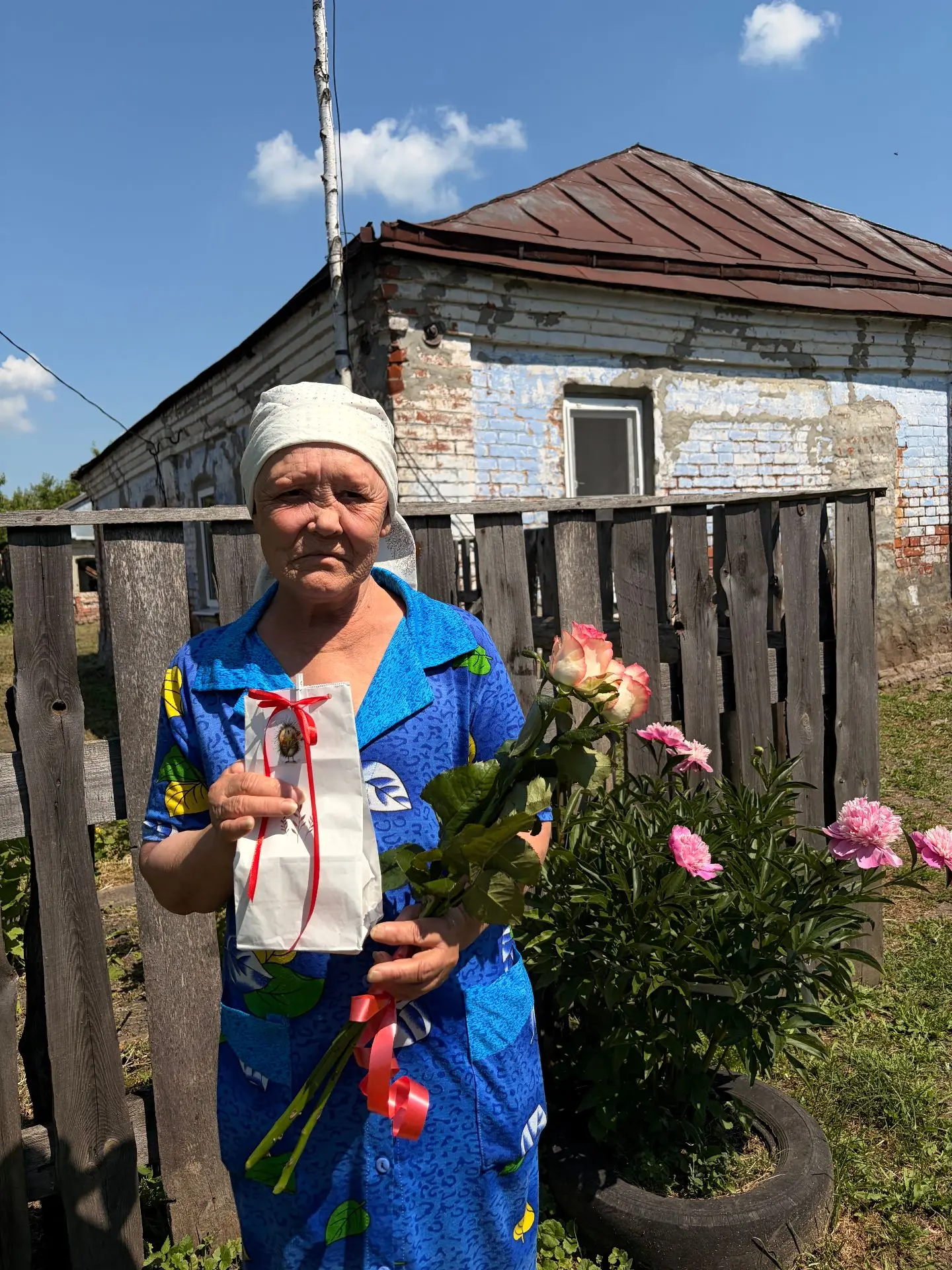 С Днём Рождения,  Вера Евсеевна! Вы — настоящая опора и поддержка для своих сыновей, Евгения и Серге