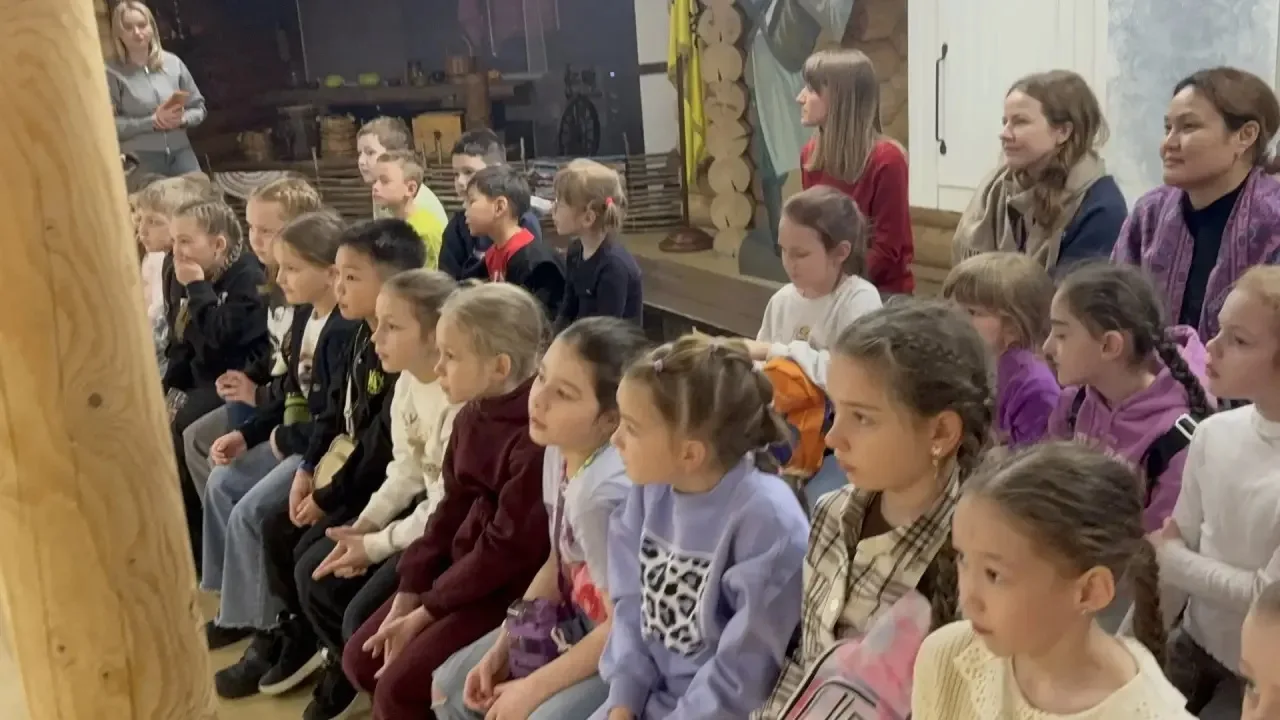Путешествие в мир глазированных сырков! ✨🐮  🚌🚌10 апреля наши первоклассники из 1Б и 1Д отправились в