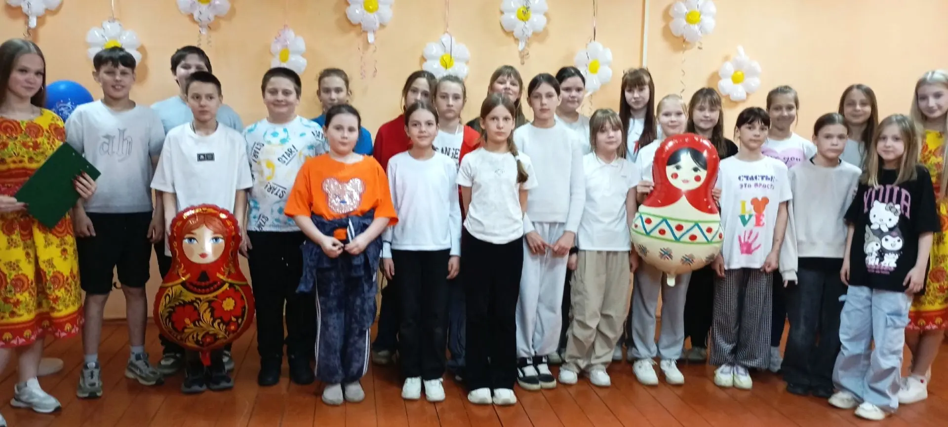 В МУ МСЦ «Импульс» для учащихся МОУ «Вохомская СОШ» прошла квиз-игра «Борьба умов» на т...