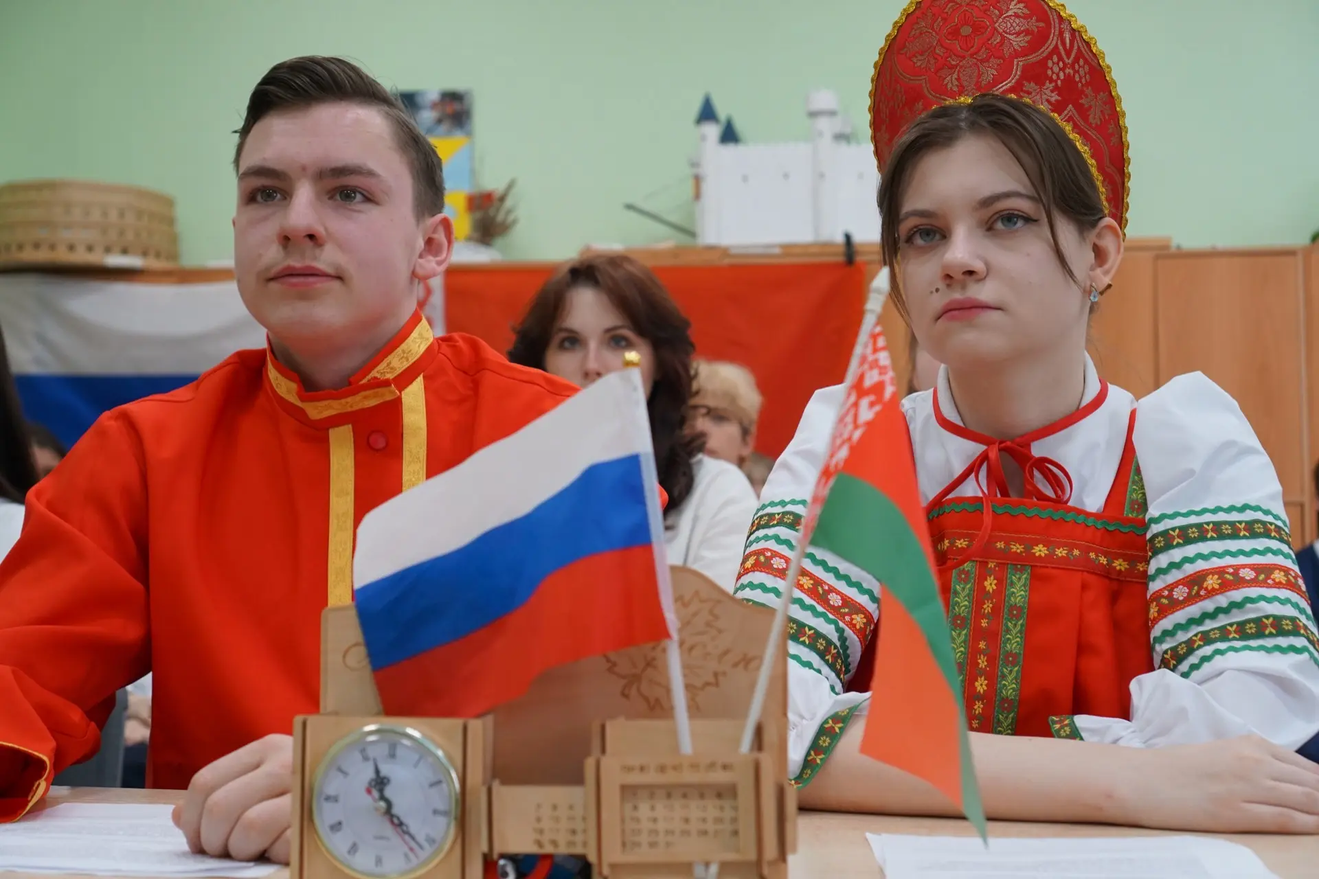 🌐 ТЕЛЕМОСТ: РОССИЯ — БЕЛАРУСЬ 🇷🇺🇧🇾  Вчера в Корпусе 1  состоялся настоящий телемост дружбы с «Гимназ