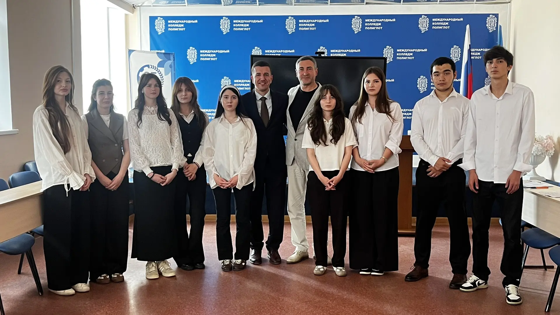 🎓 Торжественный день в «Полиглоте»!

Сегодня в Международном колледже «Полиглот» состоялась защита 