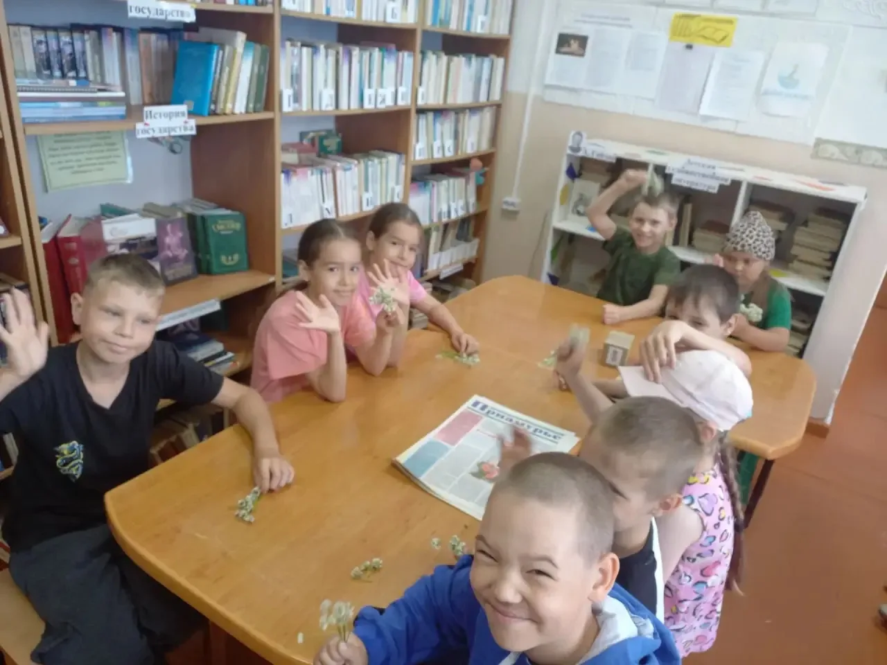 🌞 Финал первой смены: познавательно, дружно и с огоньком!
 
Сегодня мы с грустью, но и с огромной р
