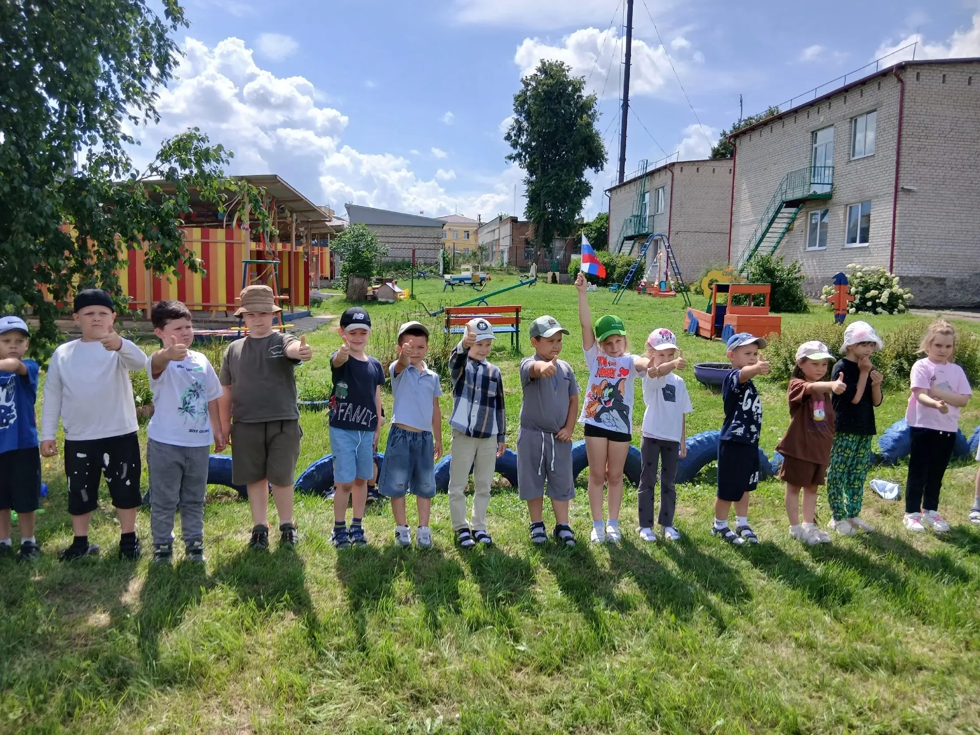 В старшей и подготовительной к школе группе 👫состоялось мероприятие «Спортивное лето»☀...