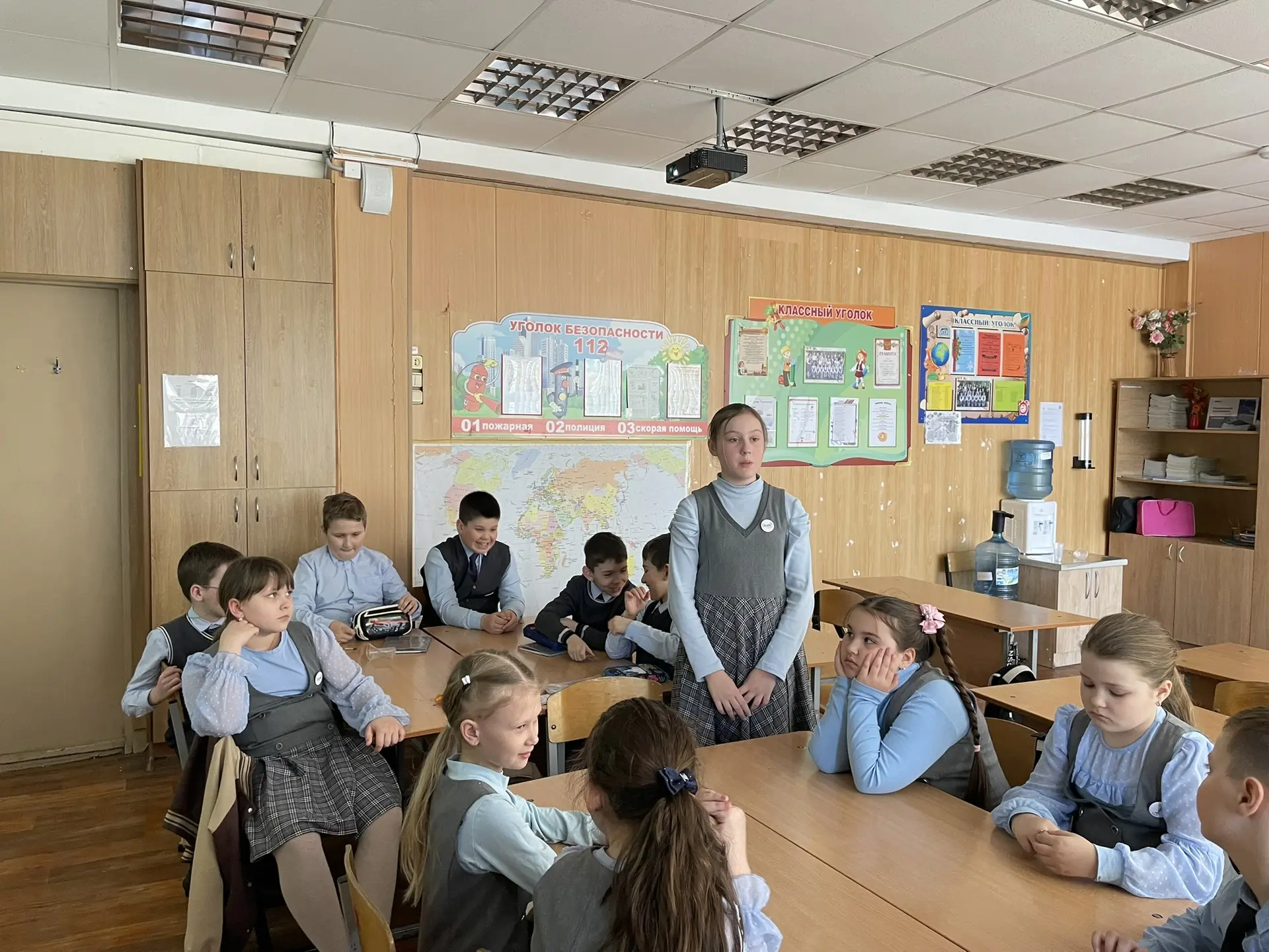 🌿 Орлёнок-эколог: учимся беречь природу вместе! 🌿 20.03 в 3 Г классе прошло очередное занятие в рамк