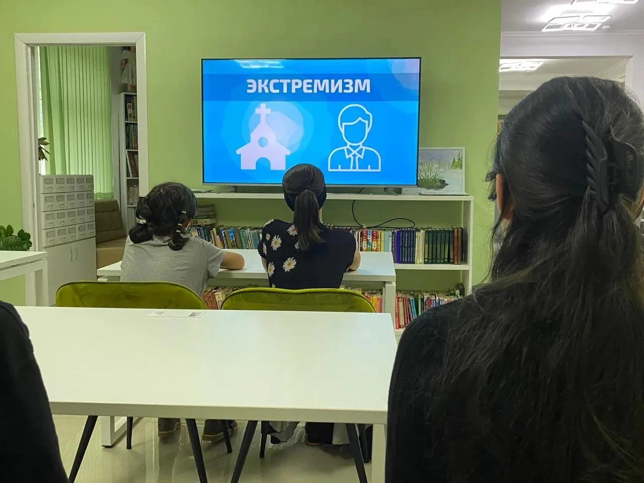 В Мужичи говорили о том, как противостоять экстремизму