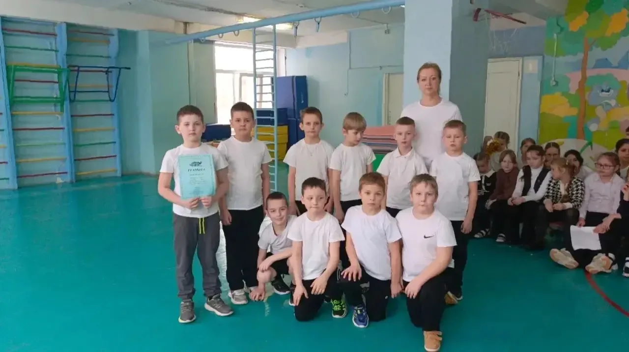 С 16 по 20 февраля 2026 года в спортивном зале начальной школы прошли спортивные соревнования «А ну-
